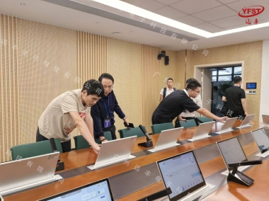 廣州公（gōng）用事業（yè）技師學院無紙化會議室